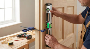 Digital spirit level for interior door hanging
